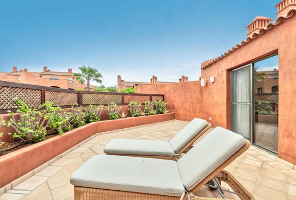 Taras Master (leżaki)